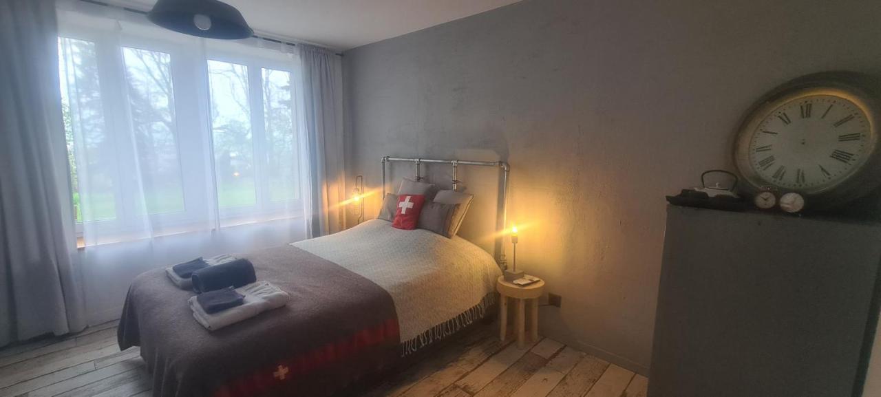 라쇼드퐁 La Ferme Des Aretes B&B 외부 사진